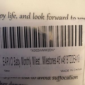 Earvo baby monthly milestone blanket Construction